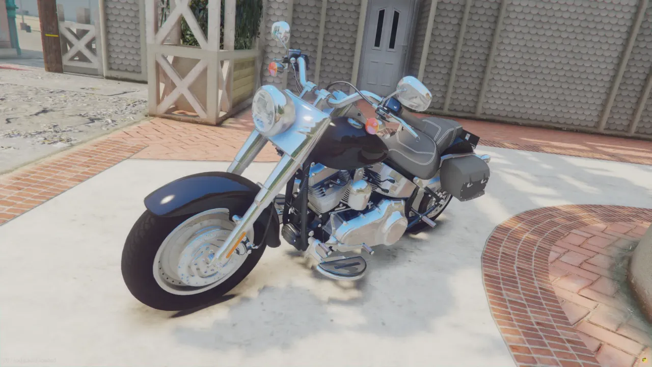 Harley Davidson Davidson Rod 2001 FiveM cruiser in black and chrome with leather saddlebags in a courtyard